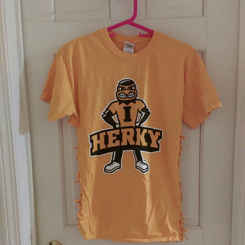 SOLD Knotted Herky Hawkeye T-shirt